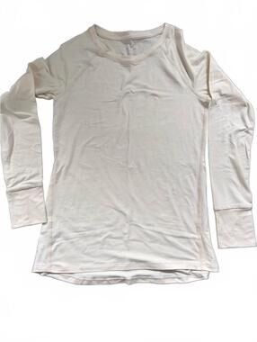 Amazon Essentials Light Cream Long Sleeve Crew Tee
